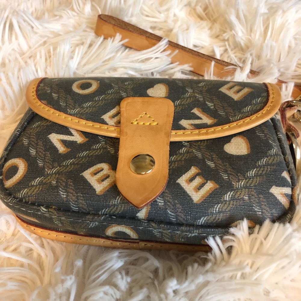 Wristlet